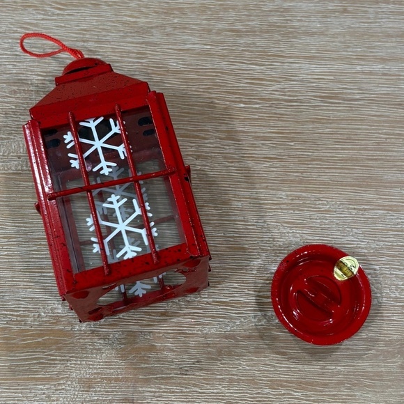 Vintage 90s Hallmark Red Snow Lantern Christmas Ornament - Picture 4 of 4